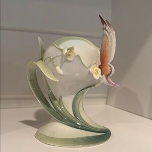 Elegant Butterfly and Floral Ceramic Accent